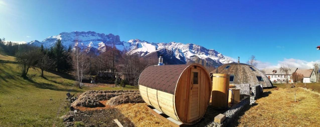Au-Dela Des Nuages, Maison D'Hotes Insolite & Spa Aubessagne Экстерьер фото