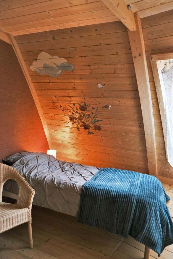 Au-Dela Des Nuages, Maison D'Hotes Insolite & Spa Aubessagne Экстерьер фото