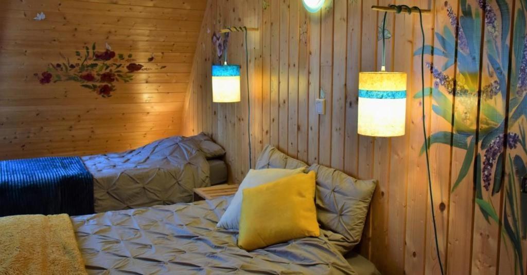 Au-Dela Des Nuages, Maison D'Hotes Insolite & Spa Aubessagne Экстерьер фото