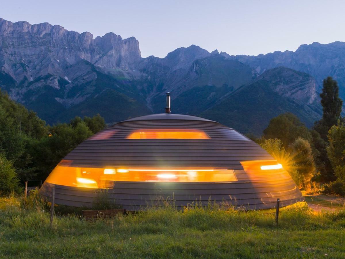 Au-Dela Des Nuages, Maison D'Hotes Insolite & Spa Aubessagne Экстерьер фото